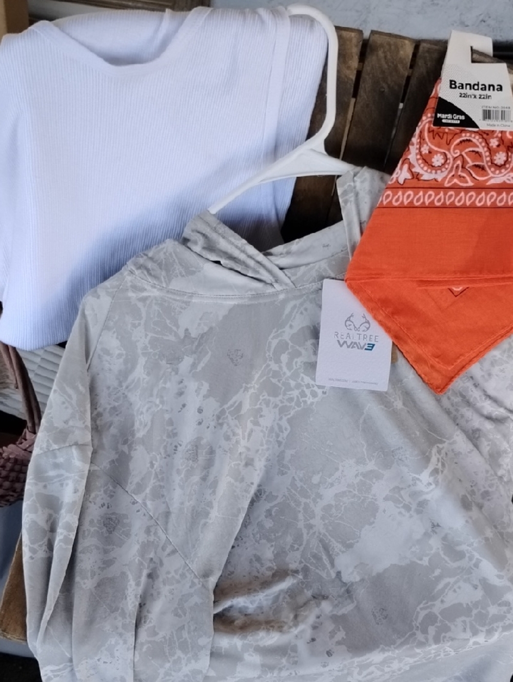 Realtree Wave Hooded Pullover - Stone Marble Print with Orange Bandana&XXL T